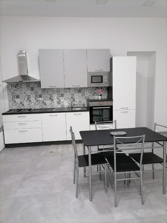 Darsena Apartments1 モルフェッタ エクステリア 写真