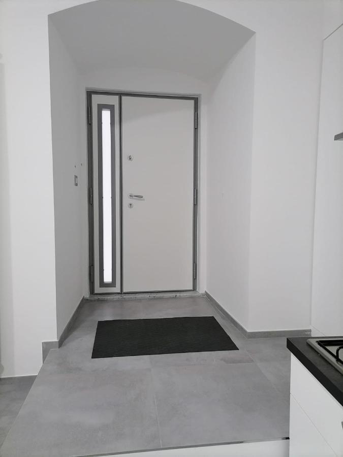 Darsena Apartments1 モルフェッタ エクステリア 写真